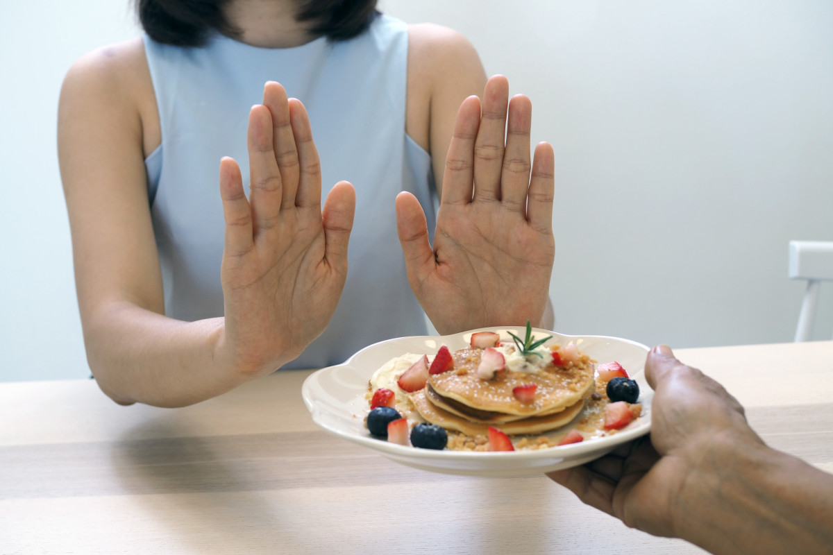 poor-appetite-feeling-full-early-early-satiety-cancerconnect